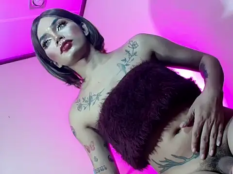 hugecockbabe online show from June 30, 10:32 pm