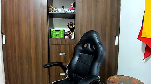 miss bigcockts online show from January 16, 3:41 pm