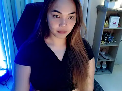 HolLyFaaCKer online show from October 2, 4:39 pm