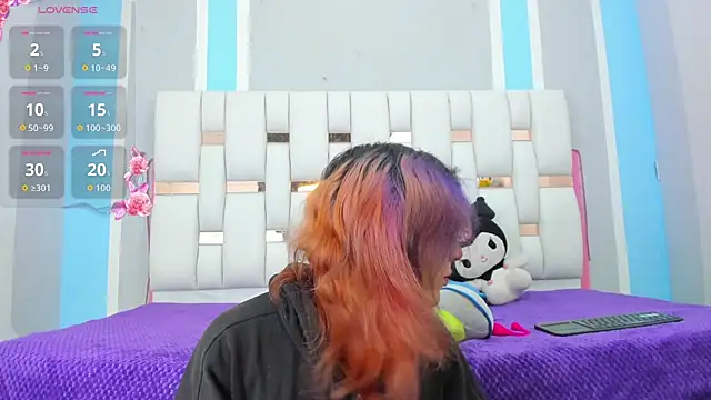 MilkWhore1 online show from October 17, 8:56 pm