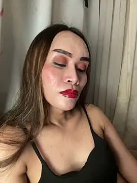 RomanticPearlTS online show from June 18, 2:56 am