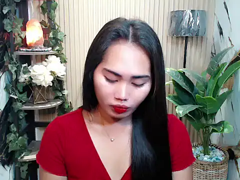 sluttyprincess0 online show from December 20, 11:43 pm