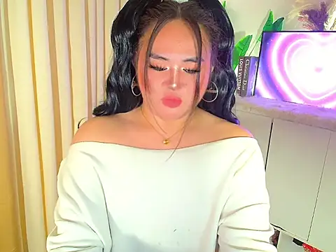 ursexy ceciliaxx online show from June 6, 11:56 pm