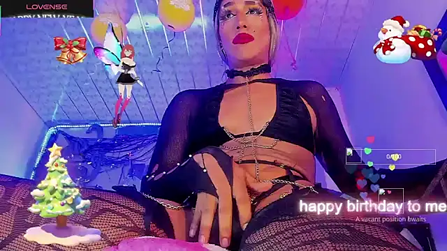 samanthaatt online show from December 2, 5:32 am