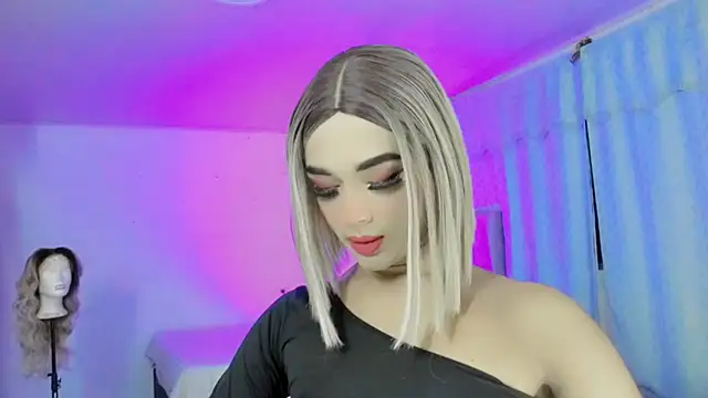 HANNAH BACKERS online show from November 28, 3:30 am