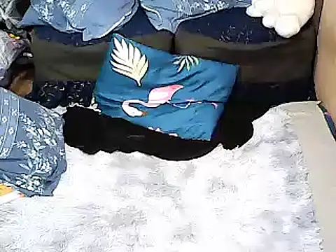 xxhottinybabe online show from September 18, 11:32 pm