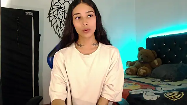 Sweet-Cris online show from November 6, 5:24 pm