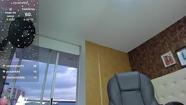 sweet  vanessa1 online show from March 19, 11:16 pm