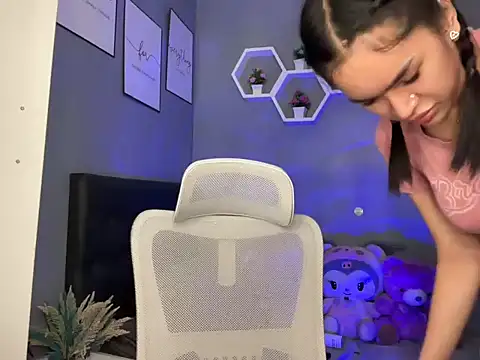 lelasohna online show from November 14, 9:28 am