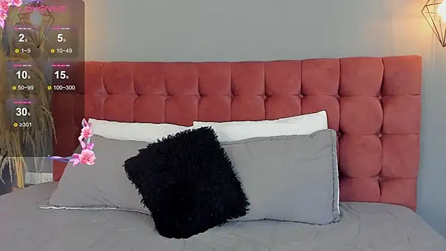 victoria decapri online show from July 14, 7:41 pm