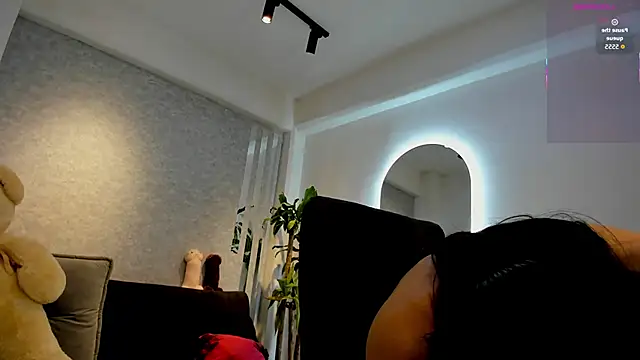 lily cash1 online show from March 30, 3:35 pm