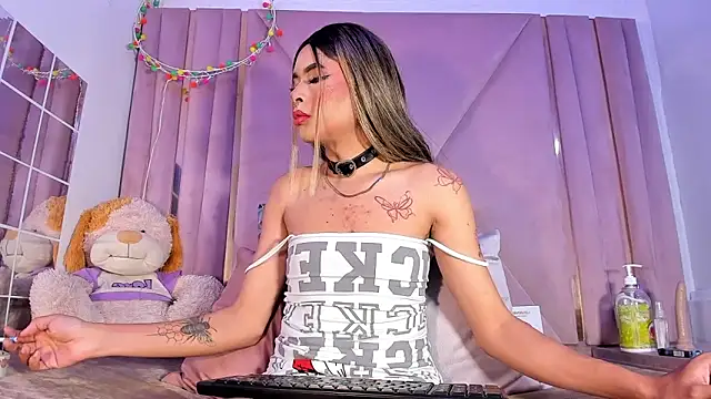 jazmin waked online show from March 5, 4:17 am