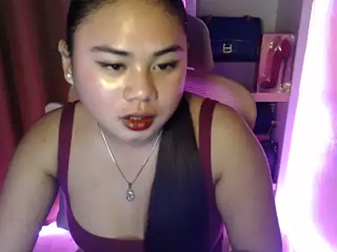Annafoxy2xx online show from May 6, 3:18 pm