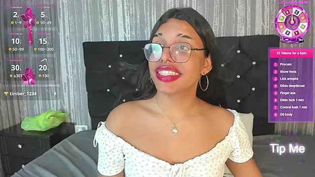 Snapshot of Hailey_johnsonn chatting on September 19, 1:06 pm Hailey johnsonn online show from September 19, 1:06 pm