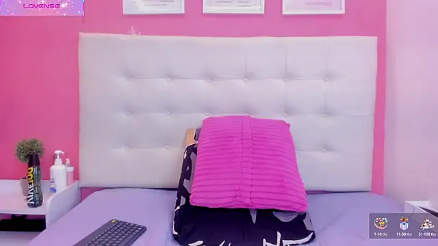 Macarena 05 online show from February 13, 1:01 am