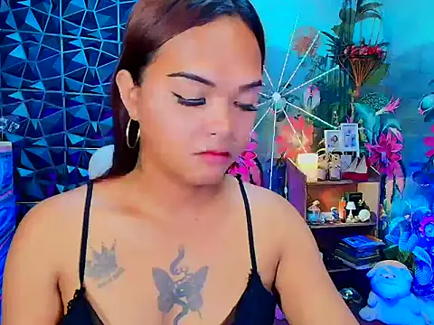 AsianTransbrittany online show from December 5, 2:38 am
