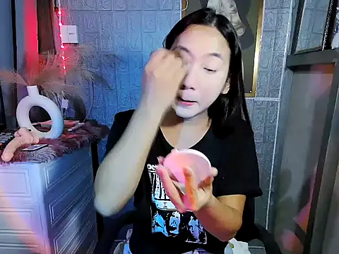 Nathalie Smith19 online show from April 6, 10:26 am