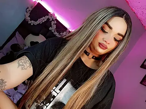 kattie Sweet  online show from October 27, 7:33 pm