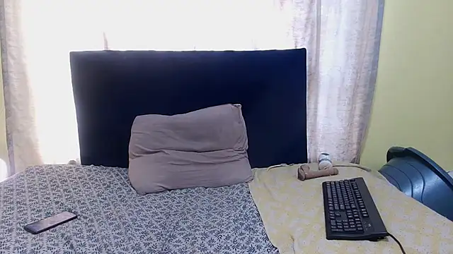 KinkyTrans23 online show from May 21, 8:32 am