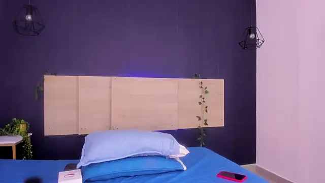 MelannyCollins   online show from November 16, 12:59 pm