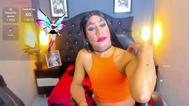 Lucia-Horny24 online show from October 31, 5:43 pm