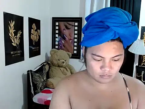 TSbrianaHugeCock online show from April 7, 2:07 pm