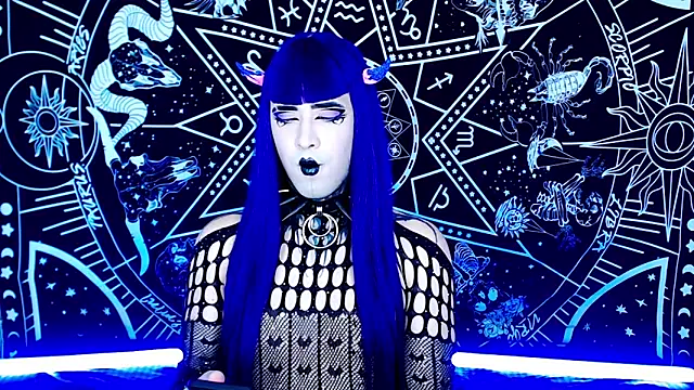 naomi satan online show from December 21, 1:00 am