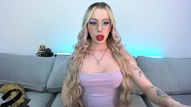 Sweet Soffi online show from September 21, 3:45 am