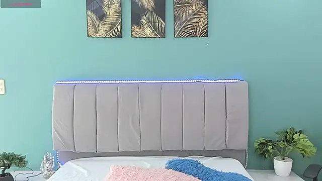 Rizeth online show from October 2, 2:28 pm