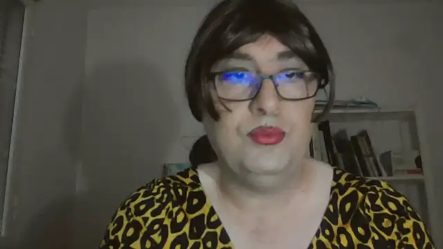 Snapshot of nataliacd chatting on October 29, 4:49 pm nataliacd online show from October 29, 4:49 pm