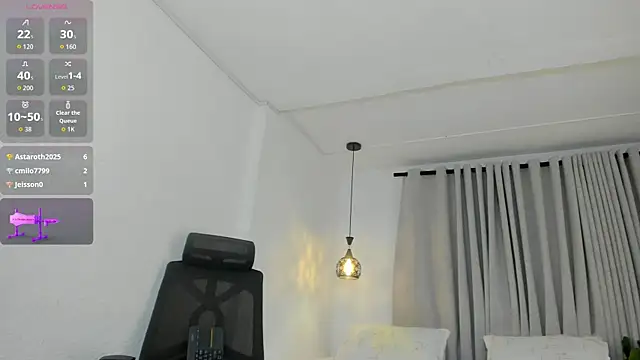 emily roousee online show from July 18, 8:37 pm