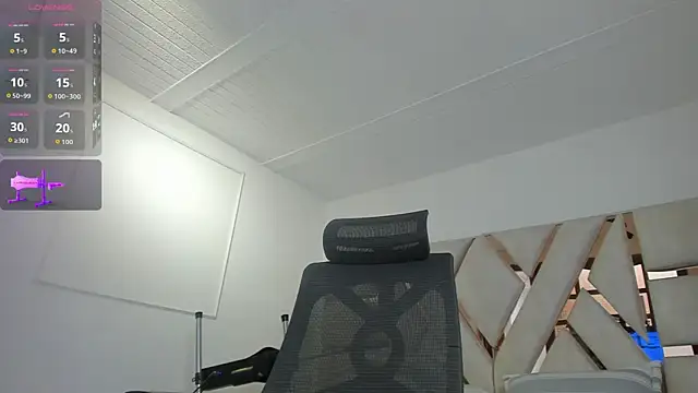 emily roousee online show from July 20, 7:27 pm