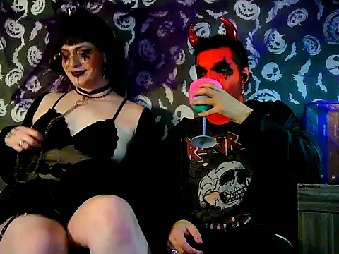 aMinshy online show from October 31, 5:11 pm