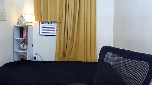 sassymimi69 online show from May 24, 2:58 pm