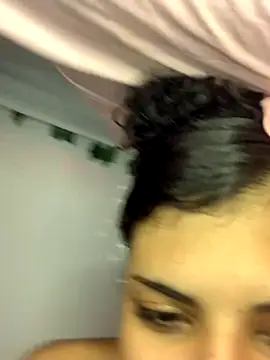 luluzinhax online show from October 19, 5:11 am