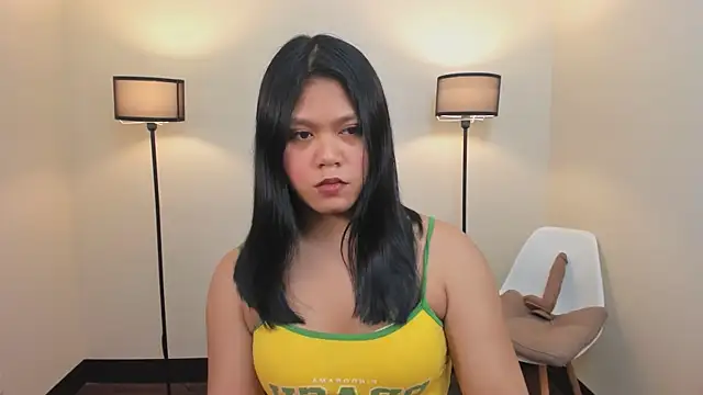 Snapshot of SpicyAlyssa69 chatting on October 15, 11:32 am SpicyAlyssa69 online show from October 15, 11:32 am