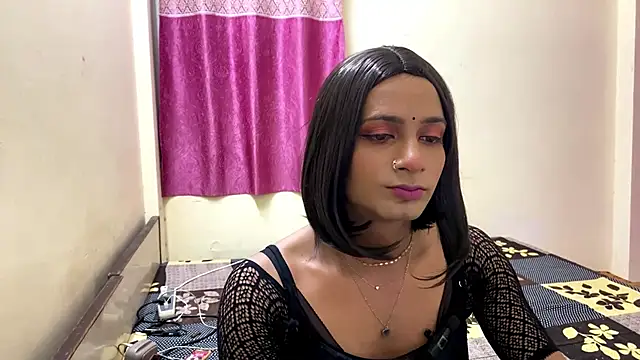 Snapshot of LuvLayla chatting on September 20, 5:07 pm LuvLayla online show from September 20, 5:07 pm