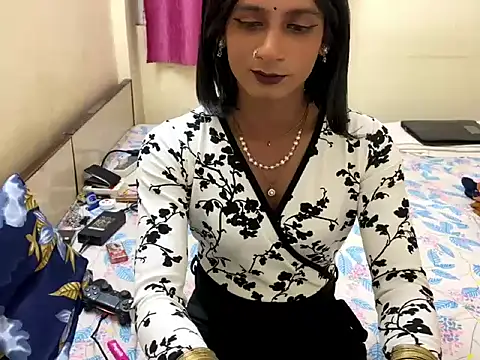 LuvLayla online show from November 21, 11:17 pm