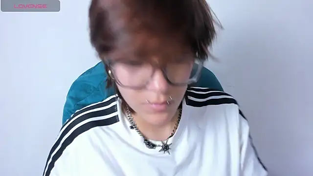 Tsuki Maru online show from April 5, 7:23 pm