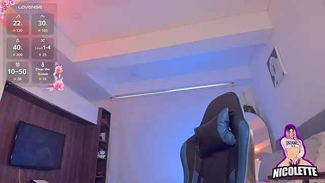 nicolette tay online show from May 26, 5:54 pm