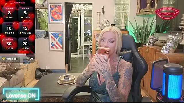 xl uk top trans online show from July 30, 9:03 pm