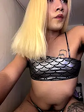 sissielil online show from October 2, 8:08 pm