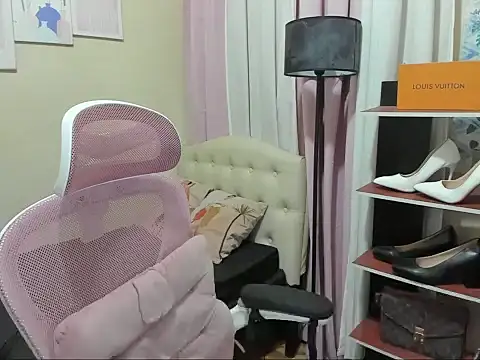 Seductive Margaux online show from October 8, 1:12 pm