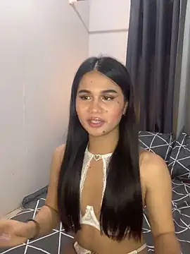 AngelHille online show from October 2, 9:14 pm