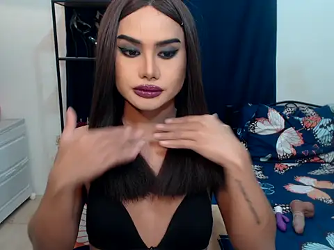 RositaUshvada online show from December 3, 3:38 pm