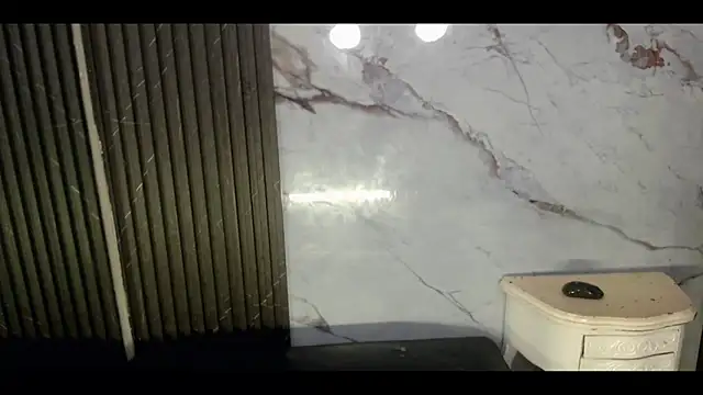 Penelopee Rouse online show from February 20, 7:27 pm