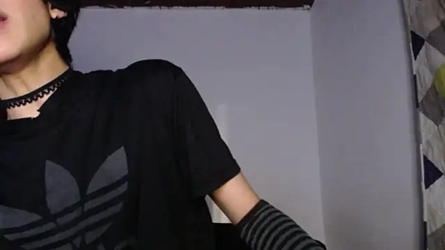 DaraKat18 online show from June 12, 5:39 am