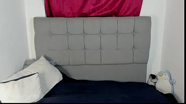zoe bunny01 online show from June 1, 11:28 pm