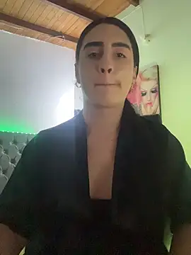 lola diez online show from June 13, 1:16 am