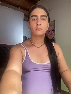 lola diez online show from June 30, 4:29 pm